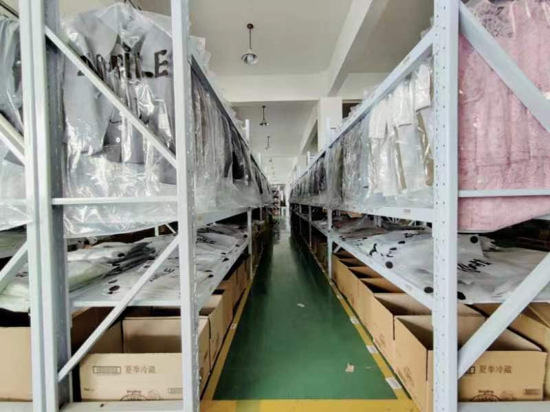 星力云仓以专业能力破解服装鞋帽仓储难题