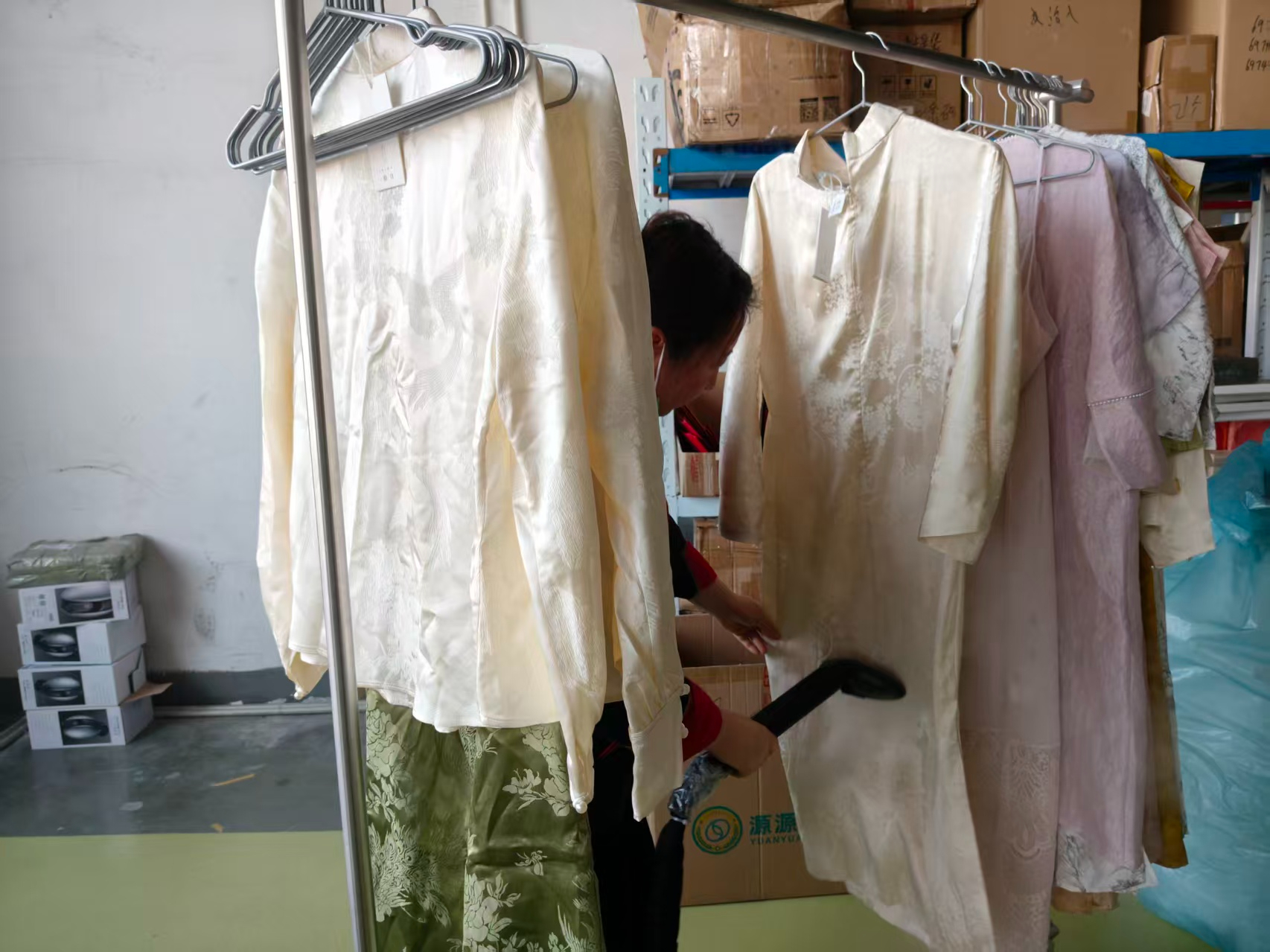 中高端服饰全链路仓配一站式服务解决方案-星力仓储