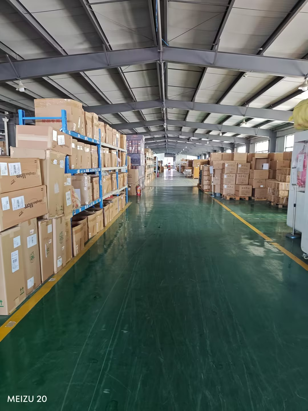 小面积仓储管理vs迷你仓：3个核心区别，选对省30%成本